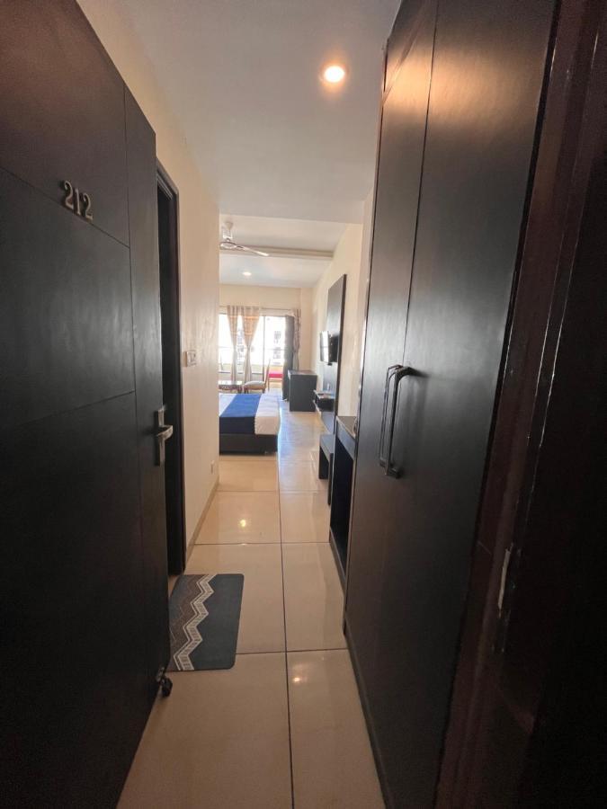Hotel Woodcrest Zirakpur - Best Family Hotel By - A Unit Of Sidham Group Eksteriør bilde